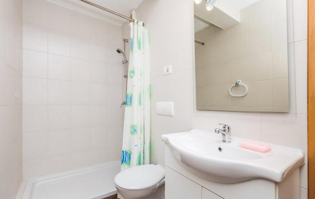 Apartments Franelli เบรอเซส ภายนอก รูปภาพ
