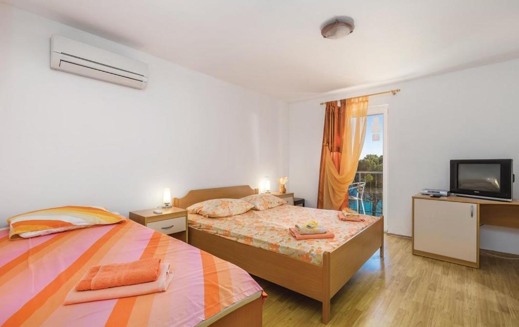 Apartments Franelli เบรอเซส ภายนอก รูปภาพ